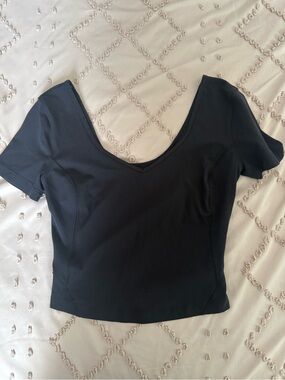 Lululemon Women’s Black Short Sleeve V-Neck Top